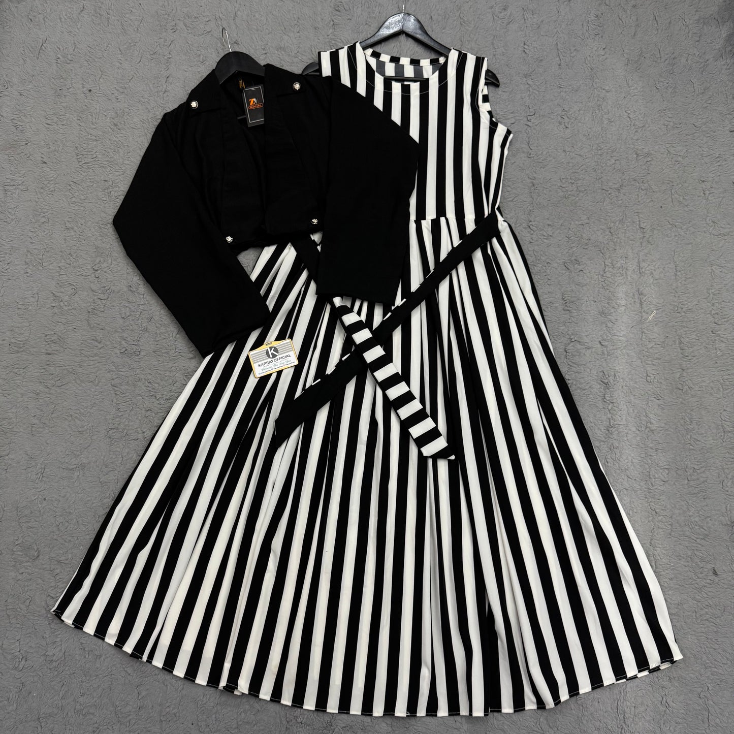 Elegant Georgette Cote Maxi Dress - Premium Fabric