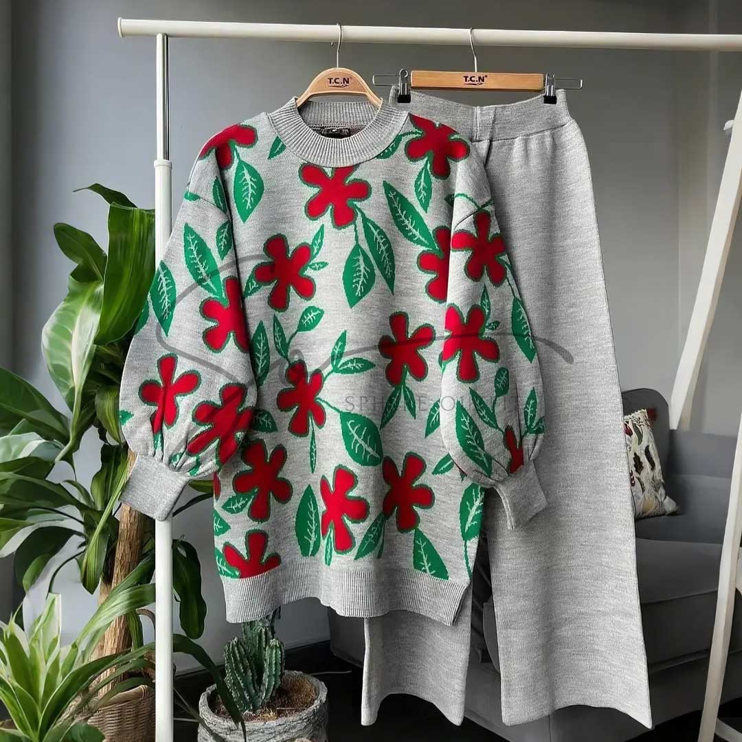 Women's Flower Print Fleece Tracksuit - Winter Wear